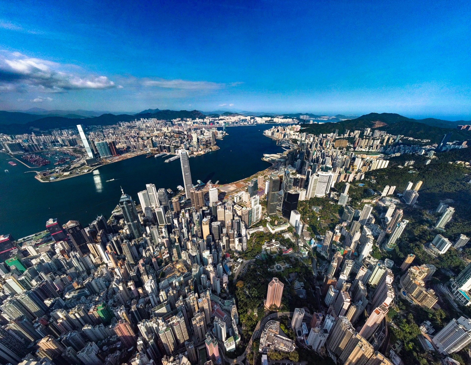 NO.16維多利亞港2024/50x40/Henry Au