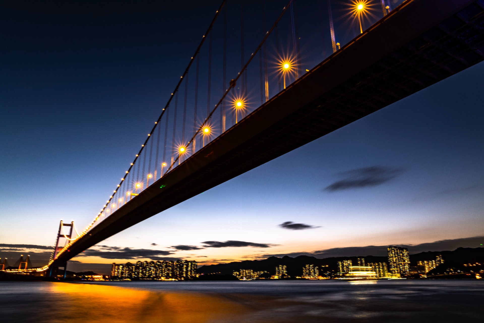 NO.17青馬大橋2023/50x40/Henry Au